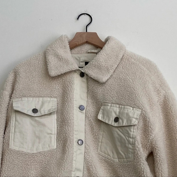 NWT Womens Stoosh Denim Faux Fur Sherpa Trucker Jacket
Cream shearling small - Picture 3 of 12